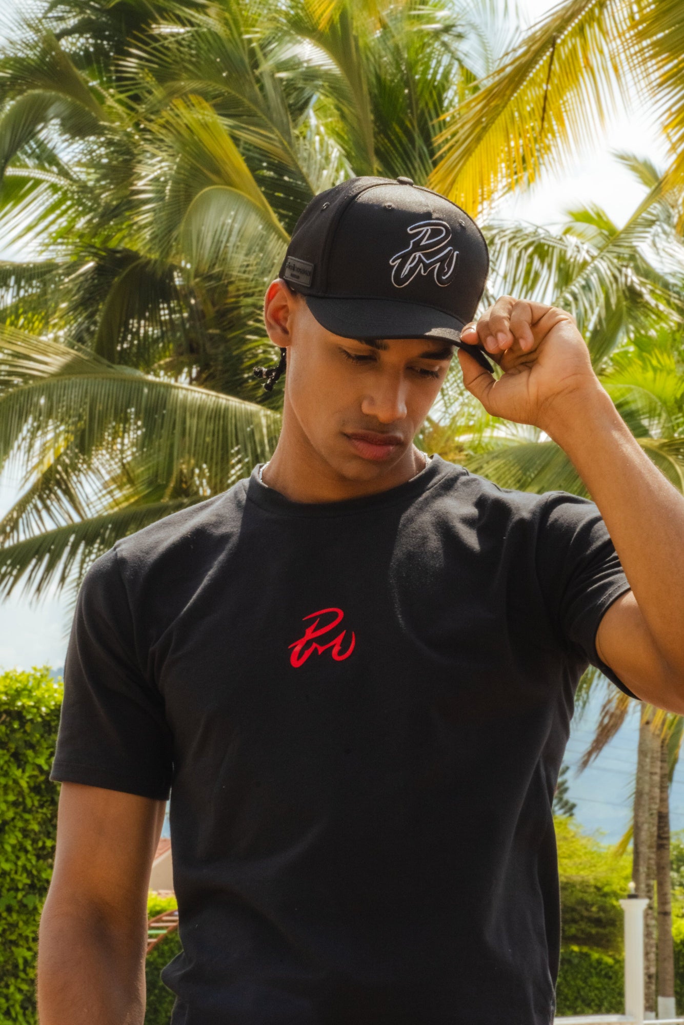 Tempting First Cap Black